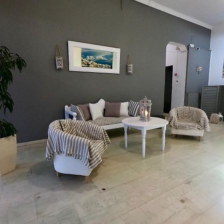 Vari Beach Hotel Buitenkant foto