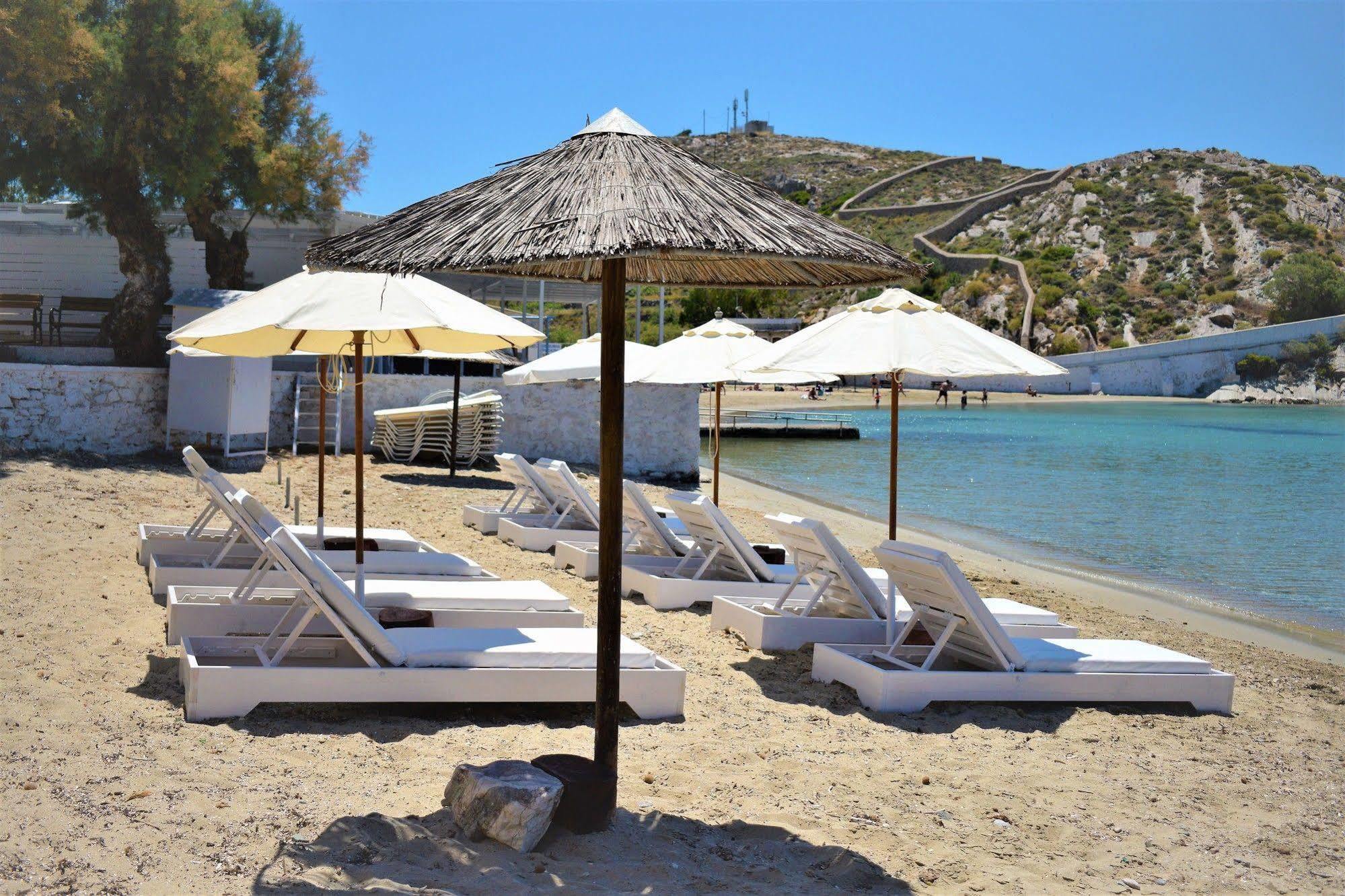 Vari Beach Hotel Buitenkant foto